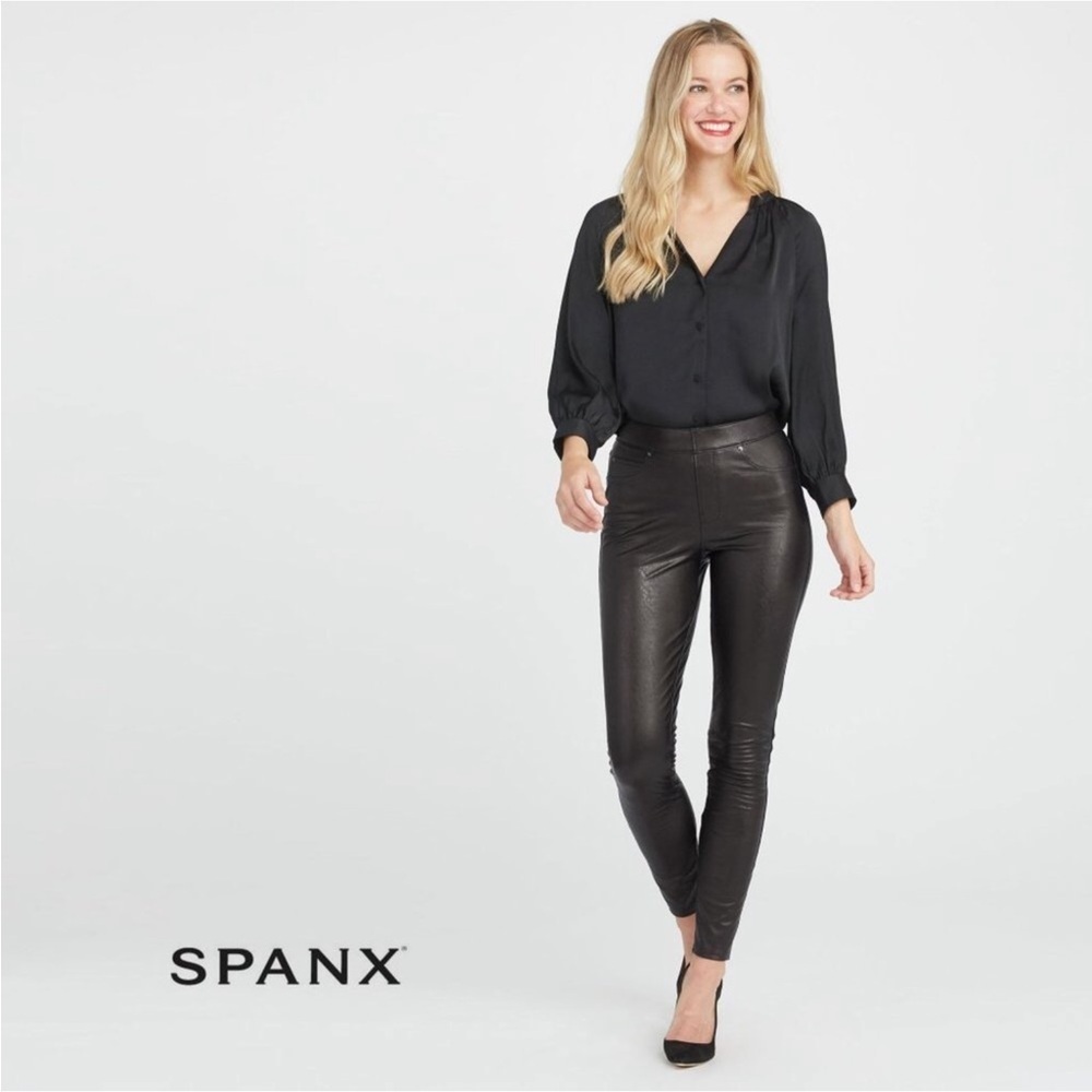 Spanx by Sarah Blakely Leather Like skinny pants Noir Black Size Large New